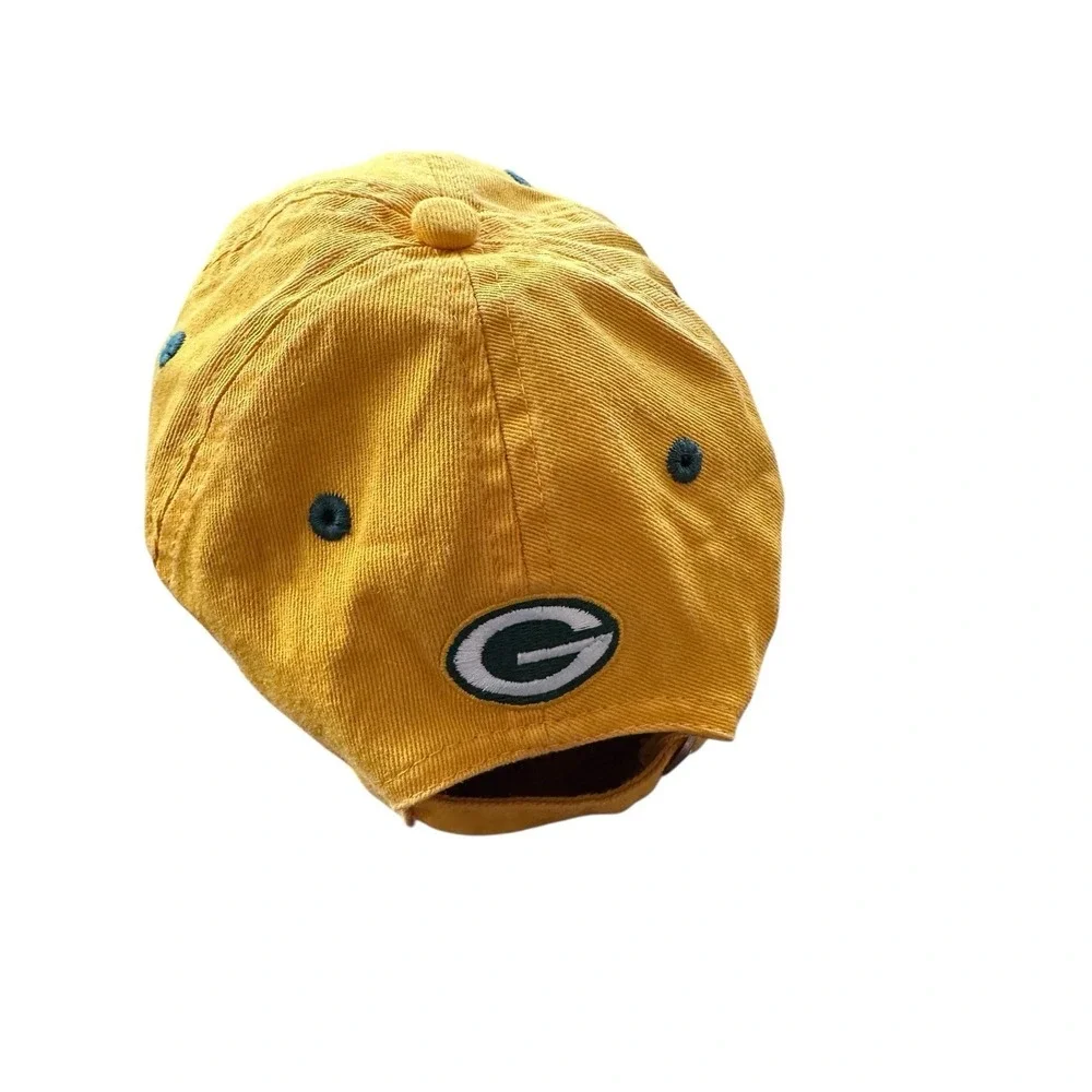 Green Bay Packer NFL Hat And 2 Packer Cups‎